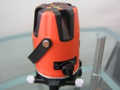 Самовыравнивающиеся лазерные уровень